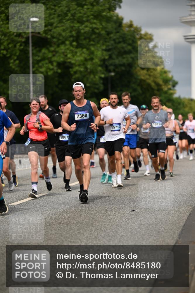 29.06.2025 - hella hamburg halbmarathon Dr. Thomas Lammeyer http://msf.ph/oto/8485180 29.06.2025 10:20:56 Kennedybrücke 1117, 1240, 1602, 1825, 2347, 3023, 3088, 3450, 3622, 5037, 6328, 6488, 6941, 6948, 7257, 7345, 7358, 7360, 7376, 7924, 7928, 8317, 8513, 8619, 8983, 9091, 9208, 9492, 9664, 9675, 9676, 10165, 10314, 10317, 10320, 10377, 10391, 10926, 11335, 11410 meine-sportfotos.de