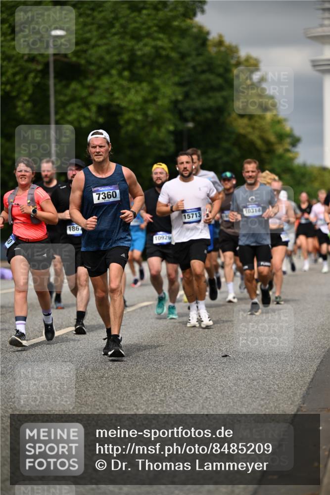 29.06.2025 - hella hamburg halbmarathon Dr. Thomas Lammeyer http://msf.ph/oto/8485209 29.06.2025 10:20:57 Kennedybrücke 1117, 1240, 1403, 1602, 1825, 2347, 3023, 3088, 3450, 3622, 5037, 6328, 6488, 6941, 6948, 7257, 7345, 7360, 7376, 7924, 7928, 8317, 8513, 8619, 8983, 9091, 9208, 9492, 9664, 9675, 9676, 10165, 10314, 10317, 10320, 10377, 10391, 10926, 11335, 11410 meine-sportfotos.de
