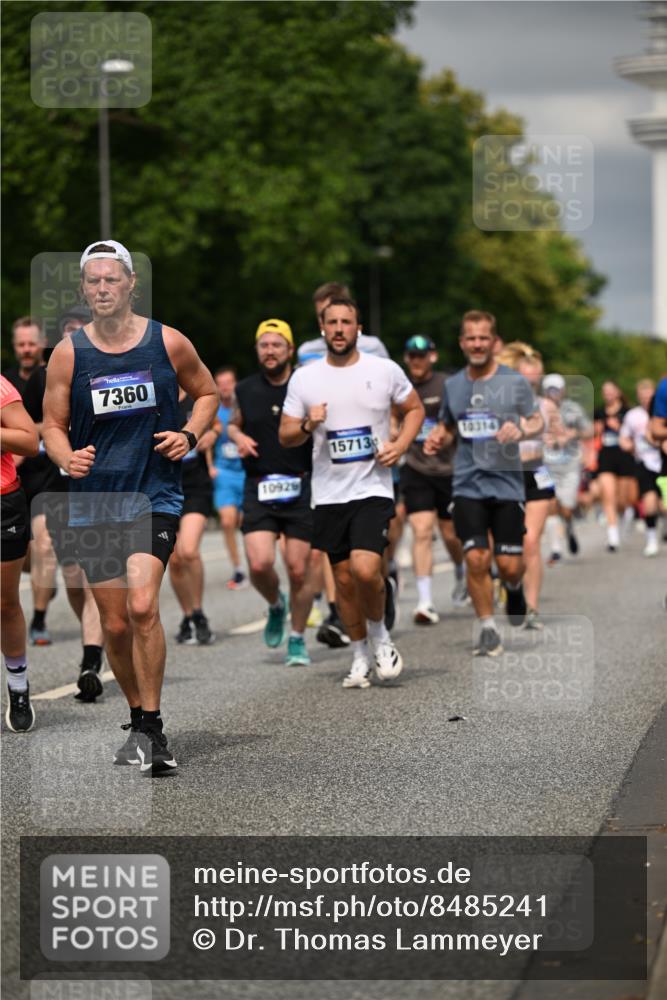 29.06.2025 - hella hamburg halbmarathon Dr. Thomas Lammeyer http://msf.ph/oto/8485241 29.06.2025 10:20:58 Kennedybrücke 1117, 1240, 1403, 1602, 1825, 3023, 3088, 3450, 3622, 5037, 6328, 6488, 6941, 6948, 7257, 7345, 7360, 7376, 7924, 7928, 8317, 8513, 8619, 8983, 9091, 9208, 9664, 9675, 9676, 10165, 10314, 10317, 10320, 10377, 10391, 10735, 10926, 11335, 11410 meine-sportfotos.de