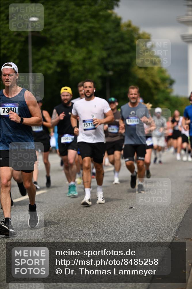 29.06.2025 - hella hamburg halbmarathon Dr. Thomas Lammeyer http://msf.ph/oto/8485258 29.06.2025 10:20:58 Kennedybrücke 1117, 1240, 1403, 1602, 1825, 3023, 3088, 3450, 3622, 5037, 6328, 6488, 6941, 6948, 7257, 7345, 7360, 7376, 7924, 7928, 8317, 8513, 8619, 8983, 9091, 9208, 9664, 9675, 9676, 10165, 10314, 10317, 10320, 10377, 10391, 10735, 10926, 11335, 11410 meine-sportfotos.de