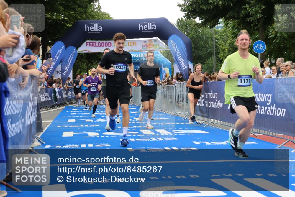 29.06.2025 - hella hamburg halbmarathon Strokosch-Dieckow http://msf.ph/oto/8485267 29.06.2025 10:45:01 Ziel 1171, 1424, 1520, 2270, 2890, 3917, 4997, 6266, 7709, 7843, 9030, 9302, 9710, 10313, 10741, 11688, 13919, 15334, 15365, 16058, 16685, 16689, 17381, 17382, 17544, 18055 meine-sportfotos.de