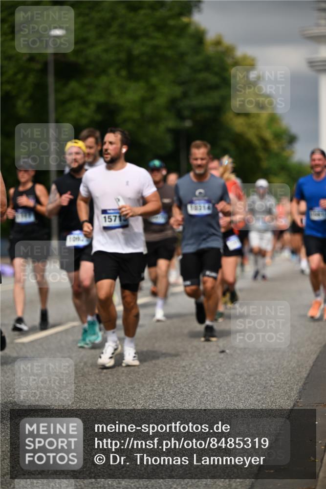 29.06.2025 - hella hamburg halbmarathon Dr. Thomas Lammeyer http://msf.ph/oto/8485319 29.06.2025 10:20:59 Kennedybrücke 1117, 1240, 1403, 1602, 1825, 3023, 3088, 3450, 3622, 5037, 6328, 6488, 6941, 6948, 7257, 7345, 7360, 7376, 7924, 7928, 8317, 8513, 8619, 8983, 9091, 9208, 9664, 9675, 9676, 10165, 10314, 10317, 10320, 10377, 10391, 10735, 10926, 11335, 11410 meine-sportfotos.de