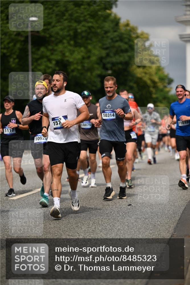 29.06.2025 - hella hamburg halbmarathon Dr. Thomas Lammeyer http://msf.ph/oto/8485323 29.06.2025 10:20:59 Kennedybrücke 1117, 1240, 1403, 1602, 1825, 3023, 3088, 3450, 3622, 5037, 6328, 6488, 6941, 6948, 7257, 7345, 7360, 7376, 7924, 7928, 8317, 8513, 8619, 8983, 9091, 9208, 9664, 9675, 9676, 10165, 10314, 10317, 10320, 10377, 10391, 10735, 10926, 11335, 11410 meine-sportfotos.de