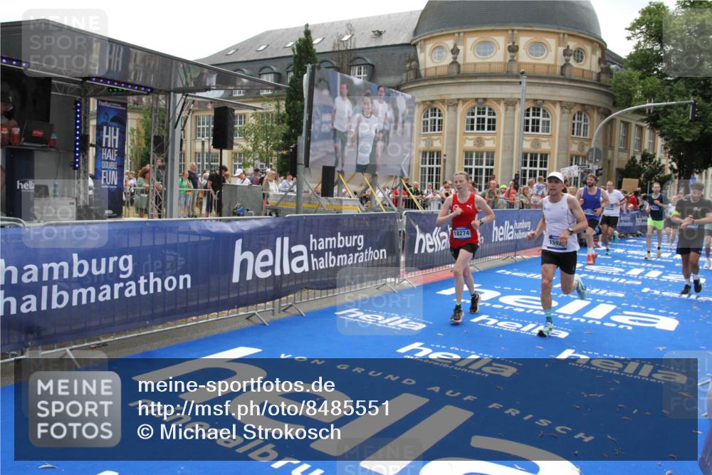 29.06.2025 - hella hamburg halbmarathon Michael Strokosch http://msf.ph/oto/8485551 29.06.2025 10:43:26 Ziel 2653, 3109, 3124, 3146, 3928, 5506, 8664, 10099, 10237, 13348, 15921, 16720, 17391, 18274, 18942, 18987, 19009, 19051 meine-sportfotos.de
