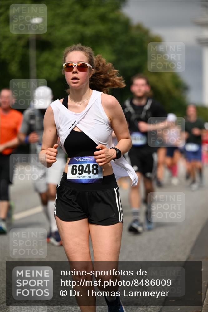 29.06.2025 - hella hamburg halbmarathon Dr. Thomas Lammeyer http://msf.ph/oto/8486009 29.06.2025 10:21:06 Kennedybrücke 1117, 1137, 1240, 1403, 1825, 2908, 3088, 3450, 3622, 5037, 5390, 5995, 6126, 6128, 6328, 6488, 6522, 6941, 6948, 7114, 7115, 7257, 7345, 7360, 7376, 8513, 8895, 8983, 9208, 9259, 9675, 10165, 10314, 10317, 10320, 10377, 10391, 10592, 10735, 10926, 11335, 11410 meine-sportfotos.de