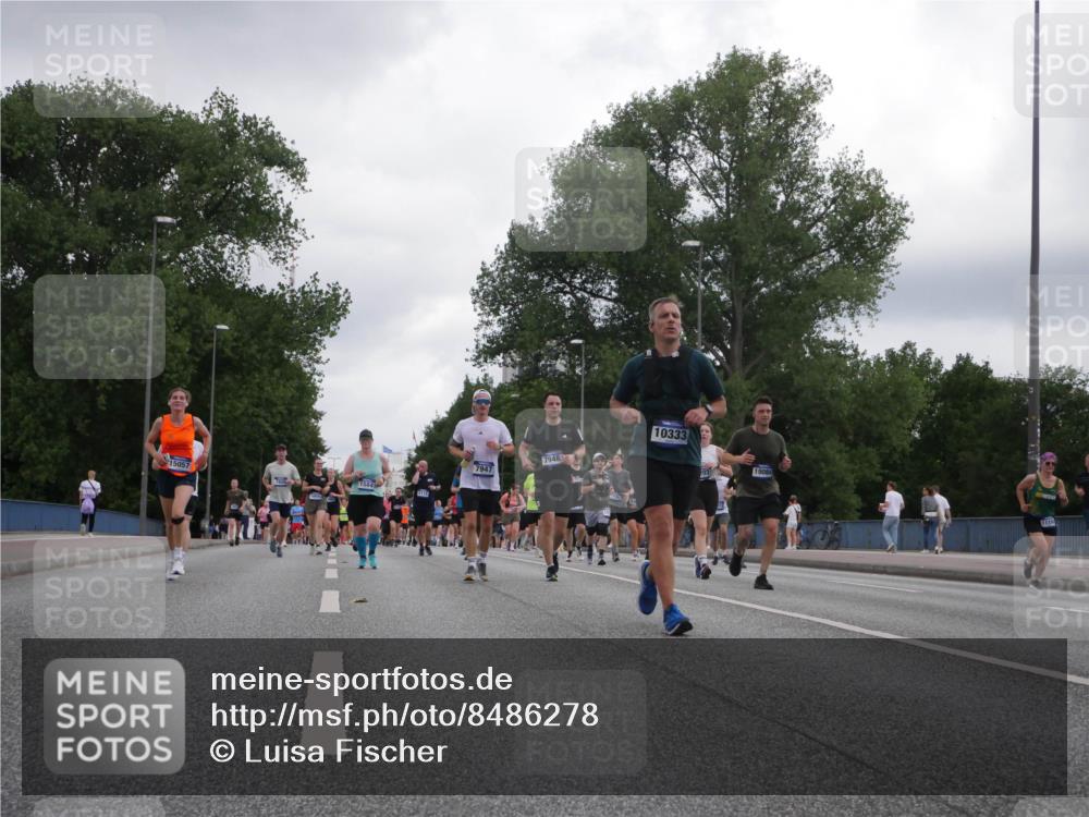 29.06.2025 - hella hamburg halbmarathon Luisa Fischer http://msf.ph/oto/8486278 29.06.2025 10:52:37 Kennedybrücke 15057, 7947, 7948, 10333, 19084, 1167, 1584, 2527, 2668, 3232, 4769, 5118, 5781, 6191, 6497, 7203, 7650, 7947, 7948, 8065, 9245, 10130, 10333 meine-sportfotos.de
