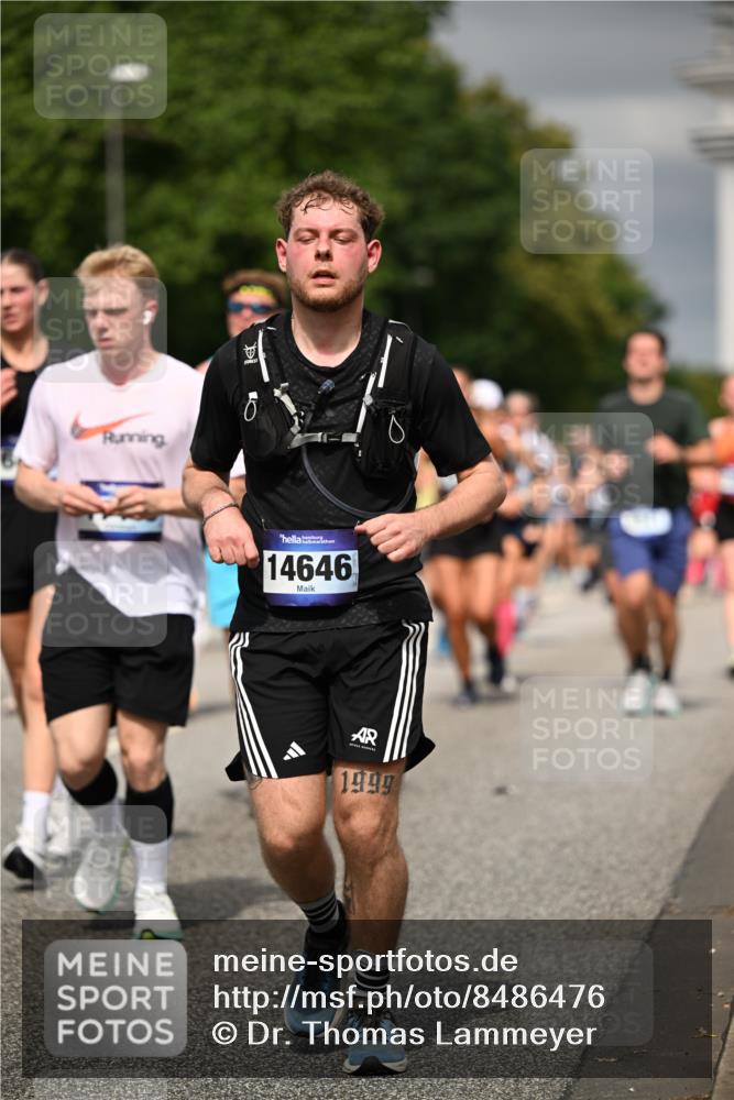 29.06.2025 - hella hamburg halbmarathon Dr. Thomas Lammeyer http://msf.ph/oto/8486476 29.06.2025 10:21:08 Kennedybrücke 1117, 1137, 1240, 1403, 2908, 3450, 3622, 5037, 5390, 5995, 6126, 6128, 6328, 6488, 6522, 6941, 6948, 7114, 7115, 7257, 7345, 7360, 7376, 8513, 8558, 8895, 8983, 9208, 9259, 9675, 10165, 10314, 10317, 10320, 10377, 10391, 10592, 10735, 10926, 11335 meine-sportfotos.de