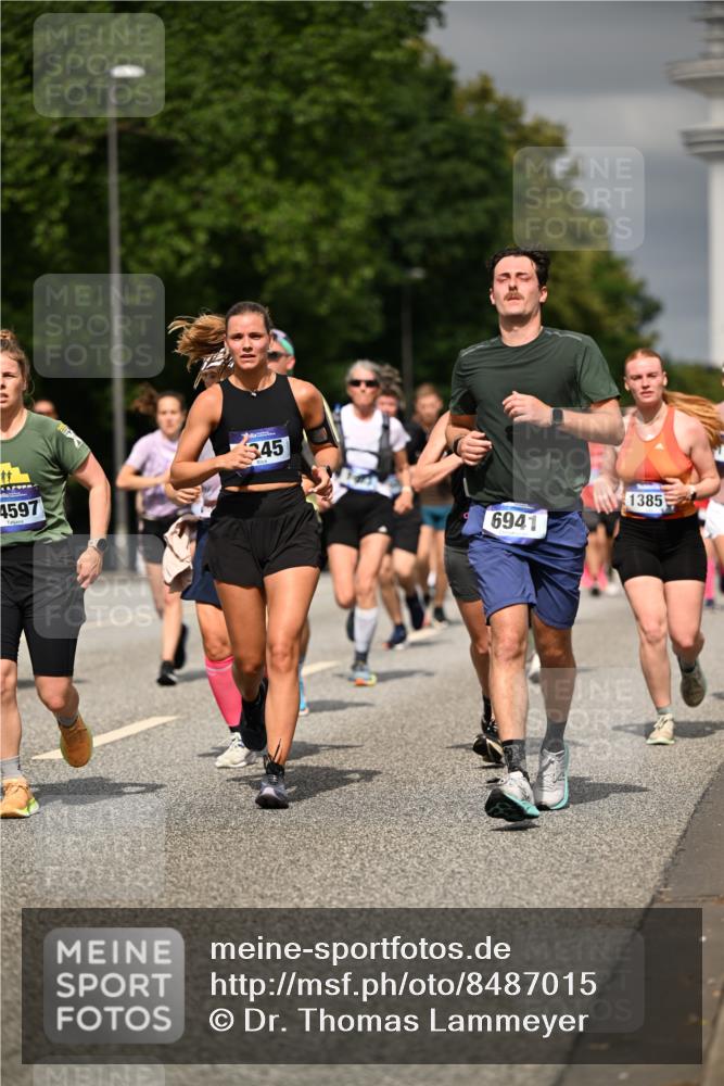 29.06.2025 - hella hamburg halbmarathon Dr. Thomas Lammeyer http://msf.ph/oto/8487015 29.06.2025 10:21:10 Kennedybrücke 1117, 1137, 1240, 1403, 2225, 2860, 2908, 3450, 3622, 5037, 5390, 5995, 6126, 6128, 6328, 6488, 6522, 6941, 6948, 7114, 7115, 7257, 7291, 7345, 7360, 7376, 8253, 8513, 8558, 8895, 8983, 9208, 9259, 9647, 9675, 10165, 10314, 10317, 10320, 10377, 10391, 10592, 10735, 10926 meine-sportfotos.de