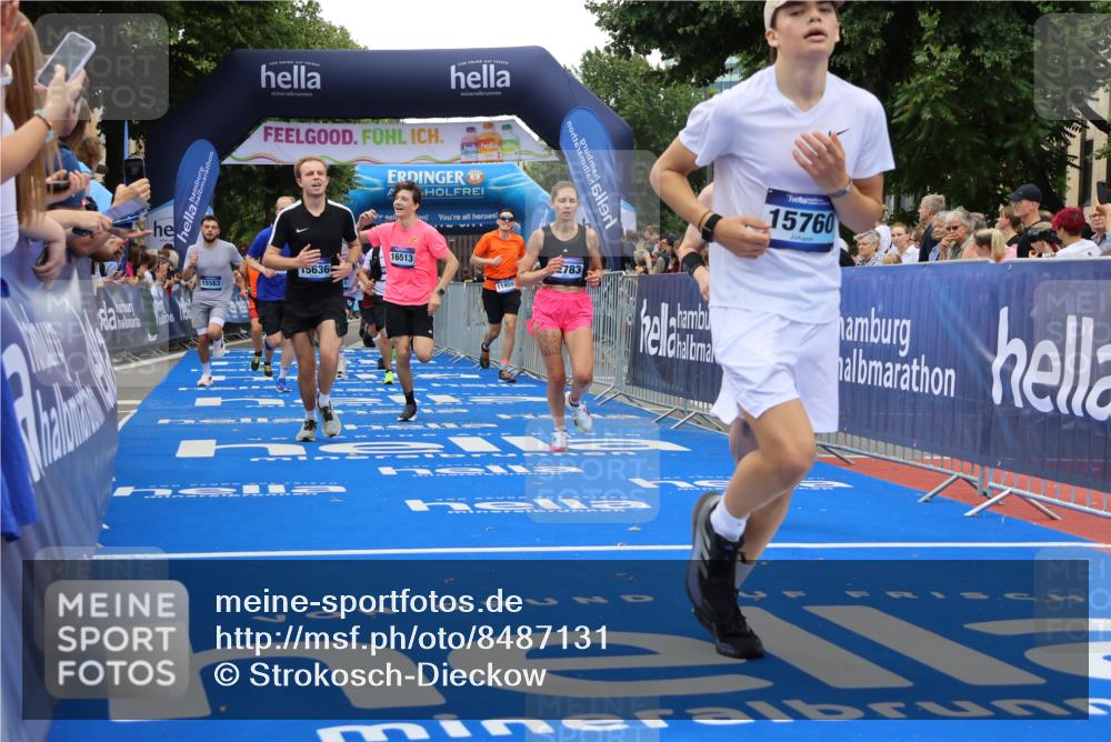 29.06.2025 - hella hamburg halbmarathon Strokosch-Dieckow http://msf.ph/oto/8487131 29.06.2025 10:45:14 Ziel 2188, 2270, 2367, 2470, 3186, 5706, 6054, 6375, 6575, 6819, 7087, 9105, 9302, 10064, 11469, 12783, 15563, 15636, 15651, 15741, 15760, 16513, 16685, 16689, 17120, 17499, 17960, 18346, 18718 meine-sportfotos.de