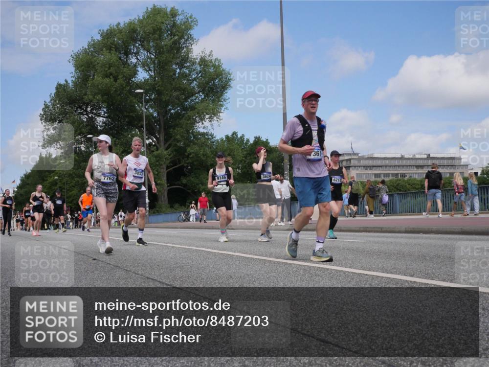29.06.2025 - hella hamburg halbmarathon Luisa Fischer http://msf.ph/oto/8487203 29.06.2025 11:25:19 Kennedybrücke 7762, 3833, 9746, 3624, 361, 6216, 3351, 3371, 3372, 3405, 3415, 3624, 3651, 3833, 4363, 5205, 6204, 6216, 7361, 7762, 9746 meine-sportfotos.de