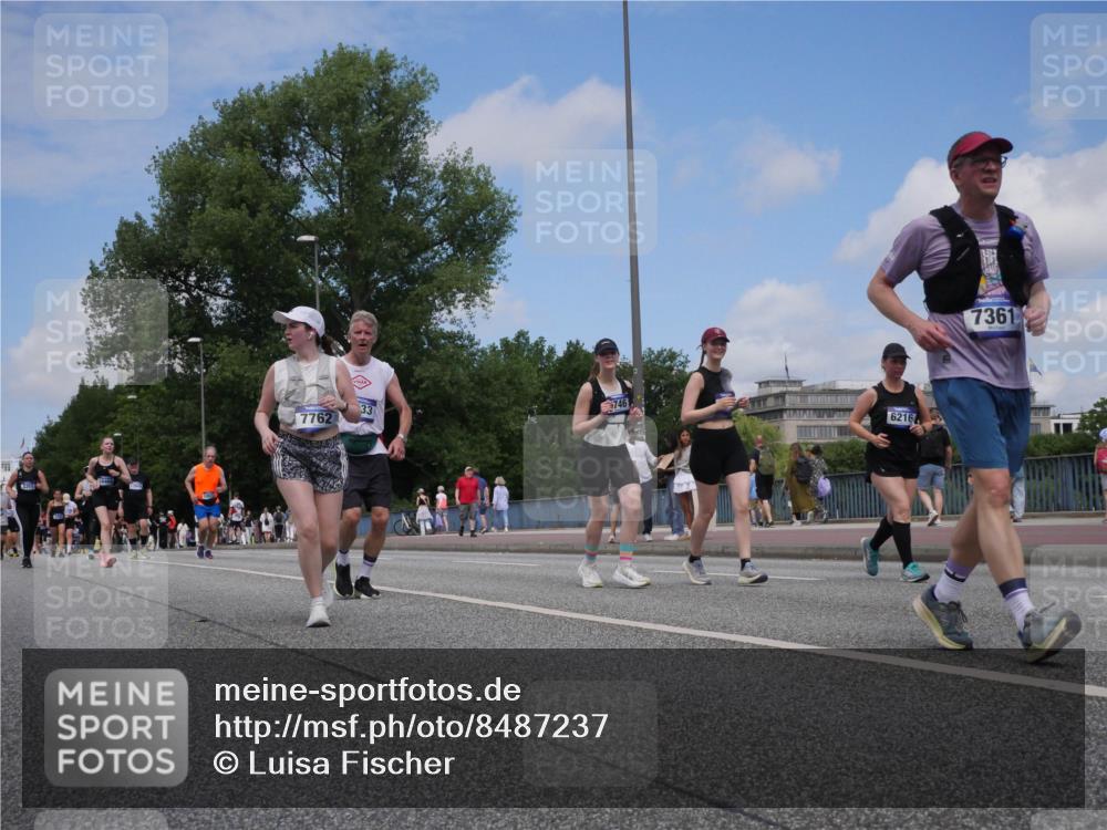 29.06.2025 - hella hamburg halbmarathon Luisa Fischer http://msf.ph/oto/8487237 29.06.2025 11:25:20 Kennedybrücke 7762, 33, 746, 6216, 7361, 3351, 3371, 3372, 3405, 3415, 3624, 3651, 3833, 4363, 5205, 6204, 6216, 7361, 7762, 9746 meine-sportfotos.de