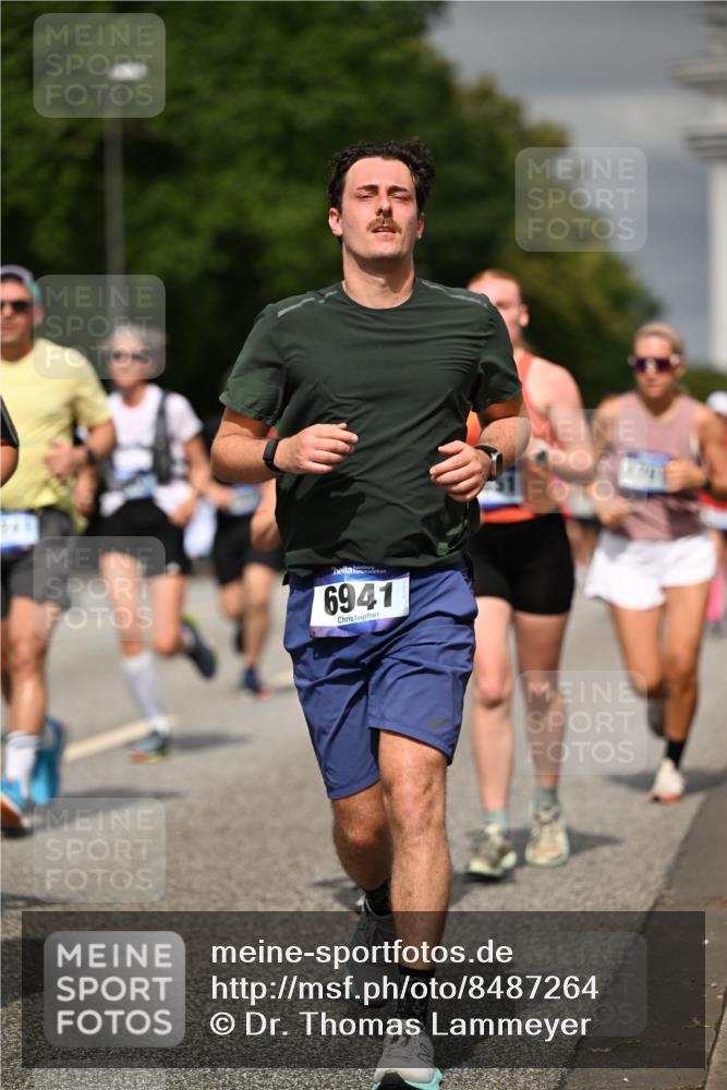 29.06.2025 - hella hamburg halbmarathon Dr. Thomas Lammeyer http://msf.ph/oto/8487264 29.06.2025 10:21:12 Kennedybrücke 1083, 1117, 1137, 1240, 1403, 2225, 2860, 2908, 3210, 3450, 3622, 5037, 5390, 5995, 6126, 6128, 6328, 6488, 6520, 6522, 6941, 6948, 7114, 7115, 7291, 7345, 7376, 8253, 8513, 8558, 8895, 8983, 9259, 9647, 9675, 10165, 10314, 10317, 10320, 10377, 10592, 10735, 10926 meine-sportfotos.de