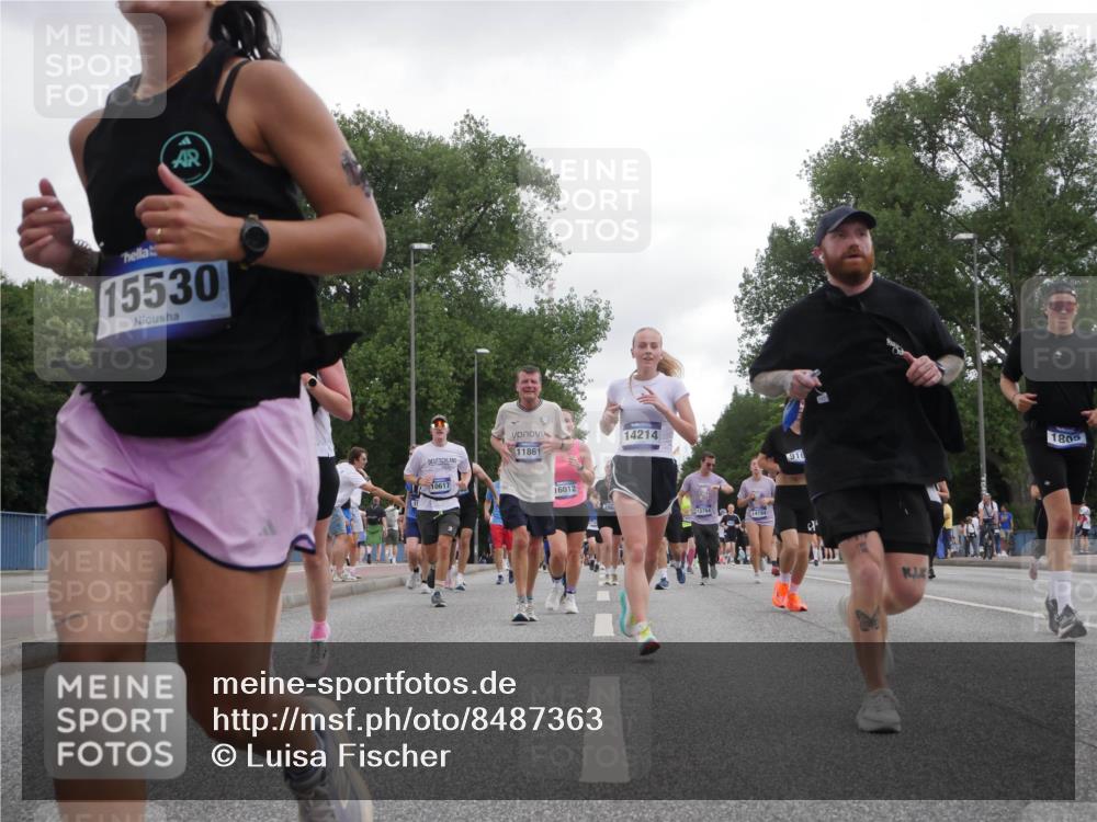 29.06.2025 - hella hamburg halbmarathon Luisa Fischer http://msf.ph/oto/8487363 29.06.2025 10:53:03 Kennedybrücke 15530, 10617, 11861, 14214, 16012, 13764, 14184, 916, 1805, 1805, 2541, 2997, 4589, 5106, 9015, 9162, 10038 meine-sportfotos.de