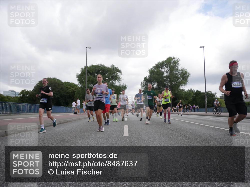 29.06.2025 - hella hamburg halbmarathon Luisa Fischer http://msf.ph/oto/8487637 29.06.2025 10:53:12 Kennedybrücke 17538, 19024, 083, 14389, 14390, 110, 4589, 1525, 2927, 3070, 4589, 5106, 5997, 6680, 6694, 6989, 8254, 9015, 9261, 10704 meine-sportfotos.de