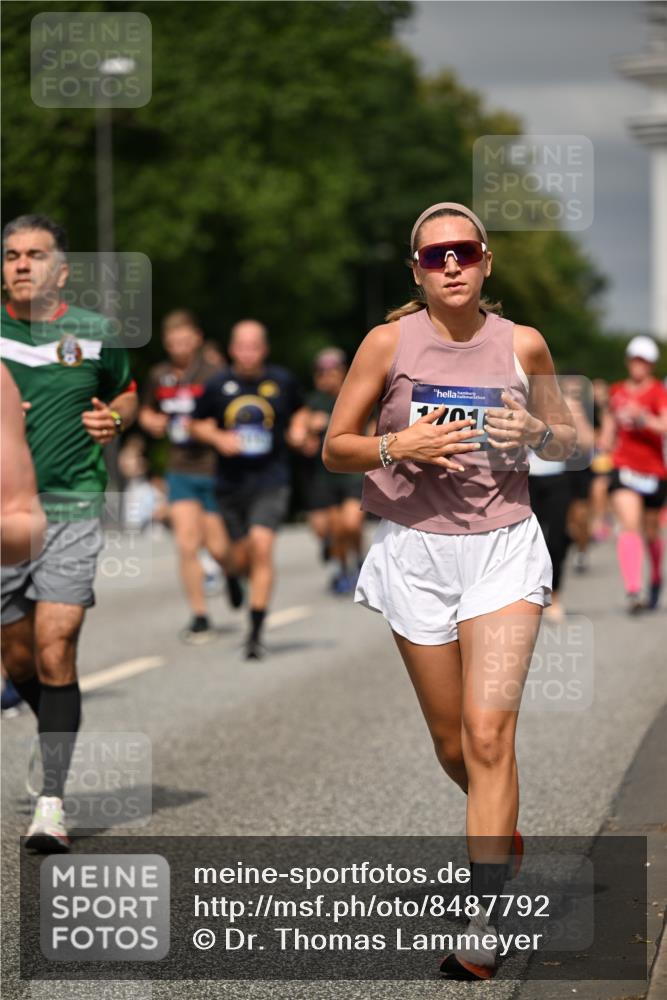 29.06.2025 - hella hamburg halbmarathon Dr. Thomas Lammeyer http://msf.ph/oto/8487792 29.06.2025 10:21:14 Kennedybrücke 1083, 1117, 1137, 1403, 2225, 2860, 2908, 3210, 3450, 3622, 5037, 5390, 5995, 6126, 6128, 6328, 6488, 6520, 6522, 6786, 6941, 6948, 7114, 7115, 7291, 7345, 8253, 8309, 8513, 8558, 8895, 8983, 9259, 9647, 9675, 10314, 10317, 10377, 10592, 10735 meine-sportfotos.de