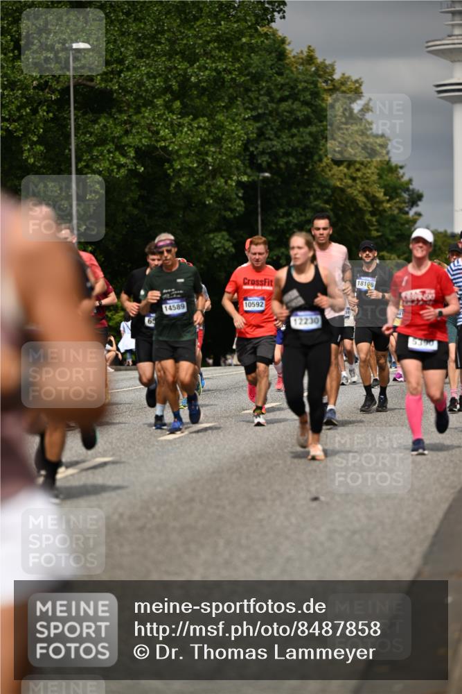 29.06.2025 - hella hamburg halbmarathon Dr. Thomas Lammeyer http://msf.ph/oto/8487858 29.06.2025 10:21:15 Kennedybrücke 1083, 1137, 1403, 2225, 2860, 2908, 3210, 3450, 3466, 3622, 5037, 5390, 5995, 6126, 6128, 6328, 6488, 6520, 6522, 6786, 6941, 6948, 7114, 7115, 7291, 7345, 8253, 8309, 8513, 8558, 8895, 8983, 9259, 9647, 10377, 10592, 10735 meine-sportfotos.de
