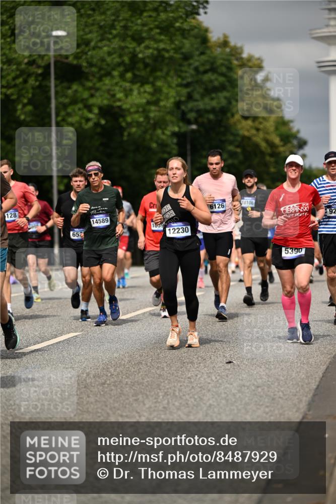 29.06.2025 - hella hamburg halbmarathon Dr. Thomas Lammeyer http://msf.ph/oto/8487929 29.06.2025 10:21:16 Kennedybrücke 1083, 1137, 1403, 2225, 2860, 2908, 3210, 3450, 3464, 3466, 3622, 5390, 5995, 6126, 6128, 6328, 6488, 6520, 6522, 6786, 6941, 6948, 7114, 7115, 7291, 7345, 8253, 8309, 8513, 8558, 8895, 8983, 9259, 9647, 10377, 10592, 10735 meine-sportfotos.de