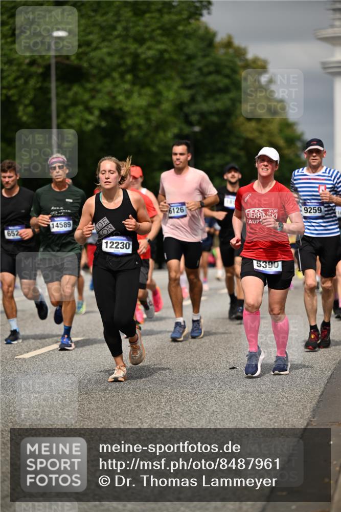 29.06.2025 - hella hamburg halbmarathon Dr. Thomas Lammeyer http://msf.ph/oto/8487961 29.06.2025 10:21:17 Kennedybrücke 1083, 1137, 1403, 2225, 2860, 2908, 3210, 3464, 3466, 3622, 5390, 5995, 6126, 6128, 6328, 6488, 6520, 6522, 6786, 6941, 6948, 7114, 7115, 7291, 7345, 8253, 8309, 8513, 8558, 8895, 8983, 9259, 9647, 10377, 10592, 10735 meine-sportfotos.de