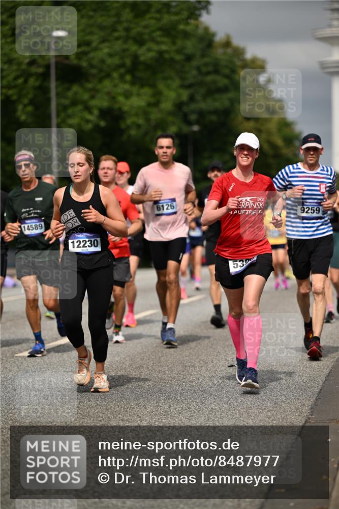 29.06.2025 - hella hamburg halbmarathon Dr. Thomas Lammeyer http://msf.ph/oto/8487977 29.06.2025 10:21:18 Kennedybrücke 1083, 1137, 1403, 2225, 2860, 2908, 3210, 3464, 3466, 3622, 5390, 5929, 5995, 6126, 6128, 6328, 6488, 6520, 6522, 6786, 6941, 6948, 7114, 7115, 7291, 7345, 8253, 8309, 8513, 8558, 8895, 8983, 9259, 9647, 10377, 10592, 10735 meine-sportfotos.de