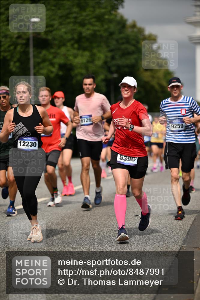 29.06.2025 - hella hamburg halbmarathon Dr. Thomas Lammeyer http://msf.ph/oto/8487991 29.06.2025 10:21:18 Kennedybrücke 1083, 1137, 1403, 2225, 2860, 2908, 3210, 3464, 3466, 3622, 5390, 5929, 5995, 6126, 6128, 6328, 6488, 6520, 6522, 6786, 6941, 6948, 7114, 7115, 7291, 7345, 8253, 8309, 8513, 8558, 8895, 8983, 9259, 9647, 10377, 10592, 10735 meine-sportfotos.de