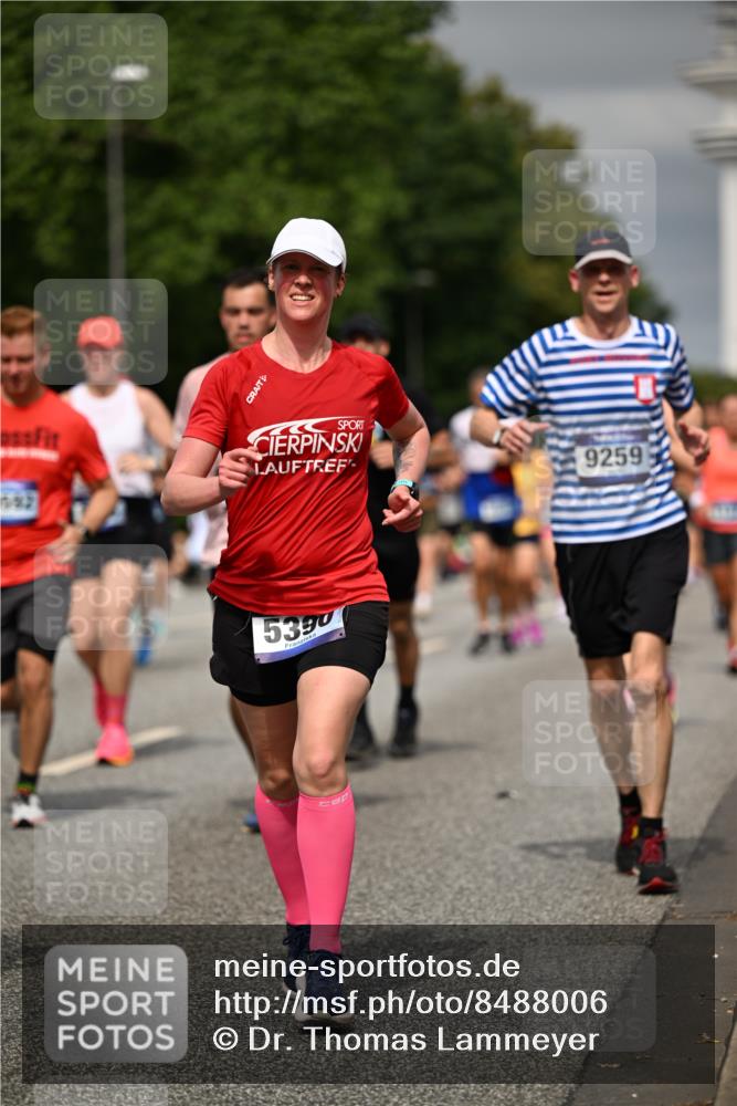 29.06.2025 - hella hamburg halbmarathon Dr. Thomas Lammeyer http://msf.ph/oto/8488006 29.06.2025 10:21:19 Kennedybrücke 1083, 1137, 1403, 2225, 2860, 2908, 3210, 3464, 3466, 3622, 3802, 3803, 5390, 5929, 5995, 6126, 6128, 6328, 6488, 6520, 6522, 6786, 6941, 7114, 7115, 7291, 7345, 7945, 8253, 8309, 8558, 8895, 8983, 9259, 9647, 10377, 10592, 10735 meine-sportfotos.de