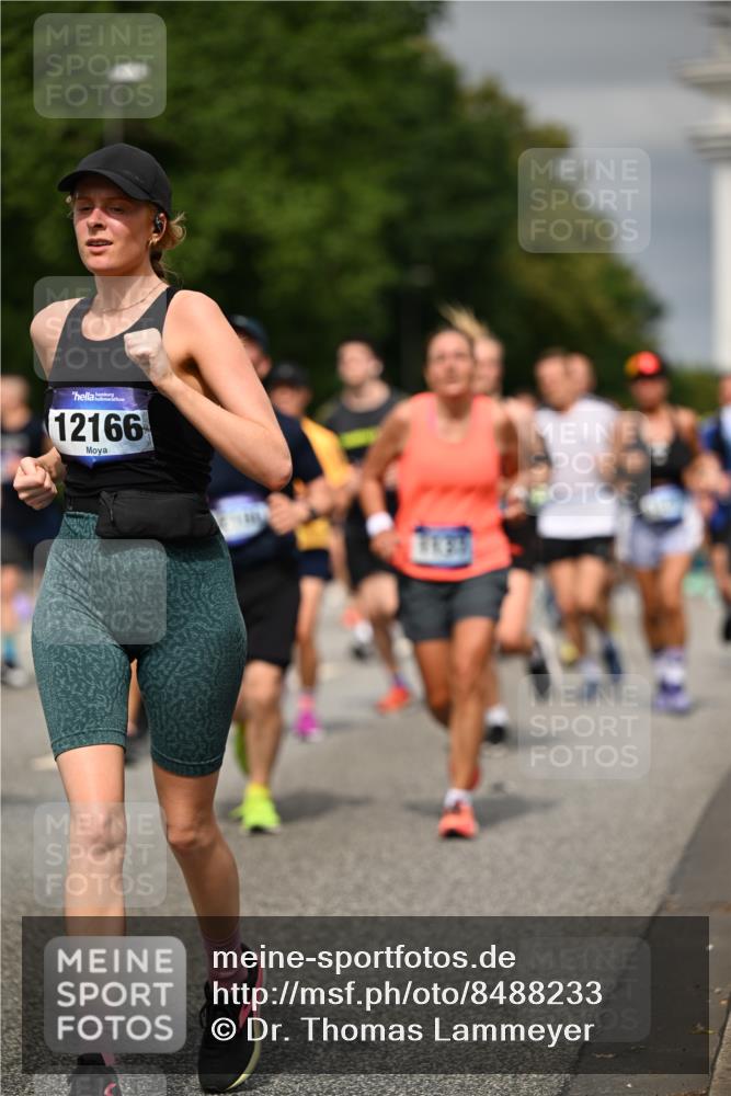 29.06.2025 - hella hamburg halbmarathon Dr. Thomas Lammeyer http://msf.ph/oto/8488233 29.06.2025 10:21:23 Kennedybrücke 1083, 1137, 1403, 1795, 2225, 2860, 2908, 3210, 3464, 3466, 3802, 3803, 4852, 5390, 5929, 5930, 5995, 6126, 6128, 6328, 6352, 6520, 6522, 6786, 6941, 7114, 7115, 7291, 7345, 7945, 8210, 8253, 8309, 8433, 8558, 8895, 8983, 9259, 9400, 9647, 9848, 10377, 10460, 10592, 10620, 10735 meine-sportfotos.de