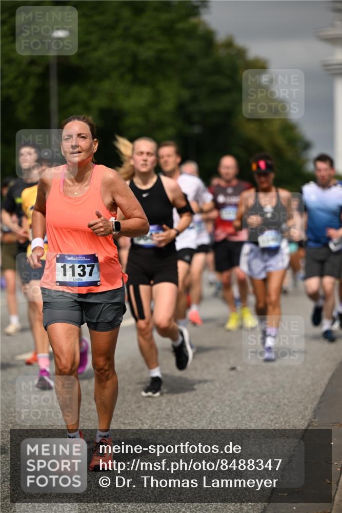 29.06.2025 - hella hamburg halbmarathon Dr. Thomas Lammeyer http://msf.ph/oto/8488347 29.06.2025 10:21:25 Kennedybrücke 1083, 1137, 1403, 1795, 2225, 2860, 2908, 3210, 3464, 3466, 3802, 3803, 4852, 5390, 5929, 5930, 5995, 6126, 6128, 6328, 6352, 6520, 6522, 6786, 7011, 7114, 7115, 7291, 7945, 8210, 8253, 8309, 8433, 8558, 8895, 8983, 9259, 9400, 9647, 9848, 10377, 10460, 10592, 10620, 10735 meine-sportfotos.de