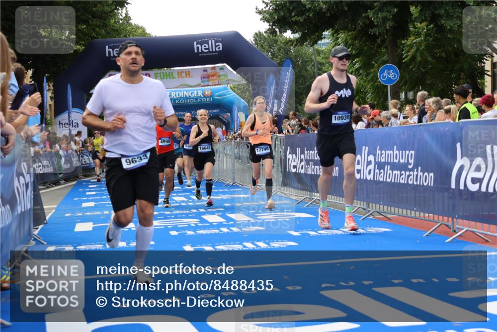 29.06.2025 - hella hamburg halbmarathon Strokosch-Dieckow http://msf.ph/oto/8488435 29.06.2025 10:44:08 Ziel 1391, 1415, 1558, 2816, 3021, 4999, 5231, 5884, 6705, 7005, 8722, 9081, 9633, 10193, 10930, 11346, 12159, 13123, 14686, 14687, 15225, 15280, 16301, 16316, 16506, 16648, 16697, 17748, 17977, 18004, 18691 meine-sportfotos.de