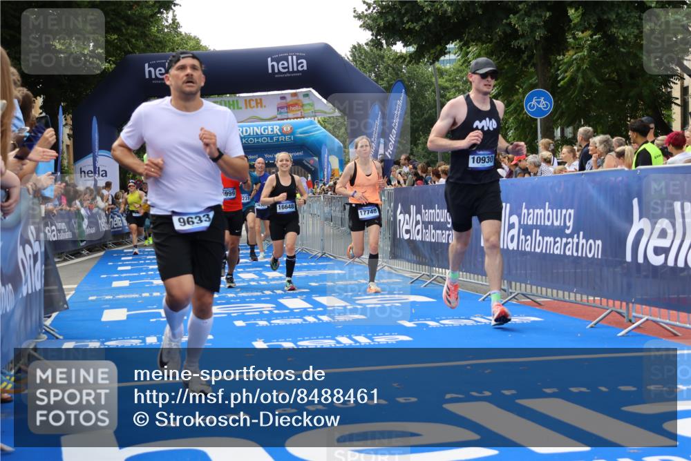29.06.2025 - hella hamburg halbmarathon Strokosch-Dieckow http://msf.ph/oto/8488461 29.06.2025 10:44:08 Ziel 1391, 1415, 1558, 2816, 3021, 4999, 5231, 5884, 6705, 7005, 8722, 9081, 9633, 10193, 10930, 11346, 12159, 13123, 14686, 14687, 15225, 15280, 16301, 16316, 16506, 16648, 16697, 17748, 17977, 18004, 18691 meine-sportfotos.de