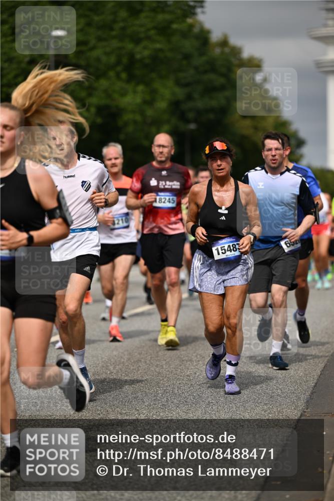 29.06.2025 - hella hamburg halbmarathon Dr. Thomas Lammeyer http://msf.ph/oto/8488471 29.06.2025 10:21:26 Kennedybrücke 1083, 1137, 1156, 1403, 1795, 2225, 2860, 2908, 3210, 3464, 3466, 3802, 3803, 4852, 5390, 5929, 5930, 5995, 6126, 6128, 6352, 6520, 6522, 6786, 7011, 7114, 7115, 7291, 7945, 8210, 8253, 8309, 8433, 8558, 8895, 9259, 9400, 9647, 9848, 10377, 10460, 10592, 10620, 10735 meine-sportfotos.de