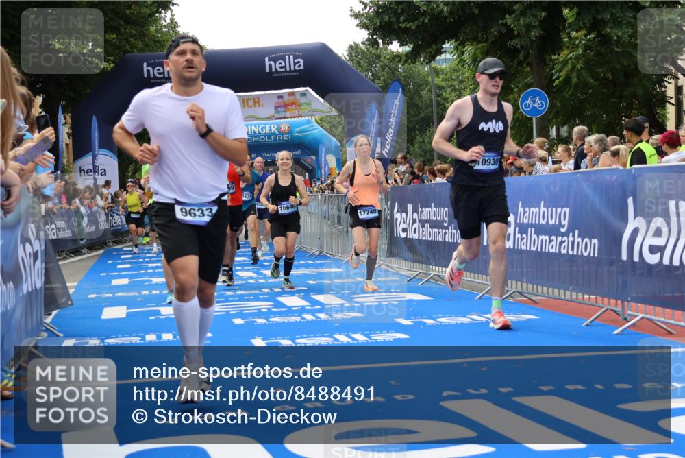 29.06.2025 - hella hamburg halbmarathon Strokosch-Dieckow http://msf.ph/oto/8488491 29.06.2025 10:44:08 Ziel 1391, 1415, 1558, 2816, 3021, 4999, 5231, 5884, 6705, 7005, 8722, 9081, 9633, 10193, 10930, 11346, 12159, 13123, 14686, 14687, 15225, 15280, 16301, 16316, 16506, 16648, 16697, 17748, 17977, 18004, 18691 meine-sportfotos.de