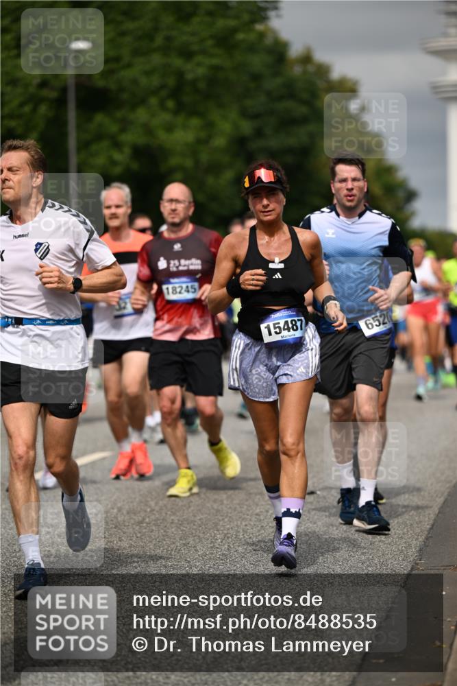 29.06.2025 - hella hamburg halbmarathon Dr. Thomas Lammeyer http://msf.ph/oto/8488535 29.06.2025 10:21:27 Kennedybrücke 1083, 1137, 1156, 1403, 1795, 2225, 2860, 2908, 3210, 3464, 3466, 3802, 3803, 4852, 5390, 5929, 5930, 5995, 6126, 6128, 6352, 6520, 6522, 6786, 7011, 7114, 7115, 7291, 7945, 8210, 8253, 8309, 8433, 8558, 8895, 9259, 9400, 9647, 9848, 10460, 10592, 10620, 10735 meine-sportfotos.de