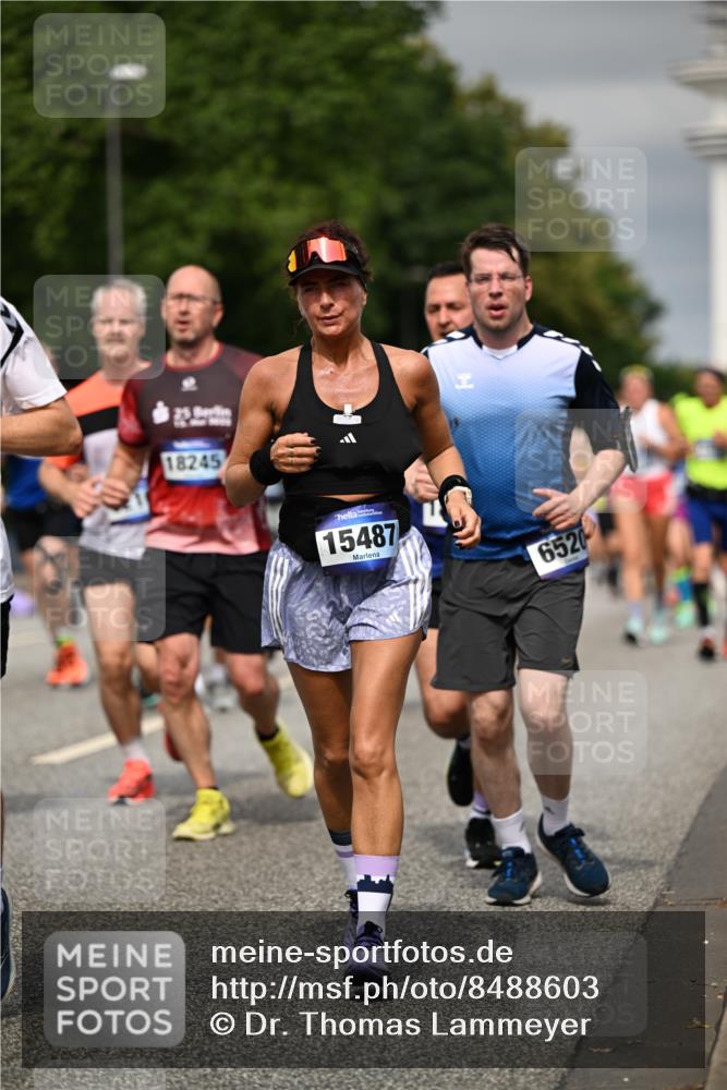 29.06.2025 - hella hamburg halbmarathon Dr. Thomas Lammeyer http://msf.ph/oto/8488603 29.06.2025 10:21:27 Kennedybrücke 1083, 1137, 1156, 1403, 1795, 2225, 2860, 2908, 3210, 3464, 3466, 3802, 3803, 4852, 5390, 5929, 5930, 5995, 6126, 6128, 6352, 6520, 6522, 6786, 7011, 7114, 7115, 7291, 7945, 8210, 8253, 8309, 8433, 8558, 8895, 9259, 9400, 9647, 9848, 10460, 10592, 10620, 10735 meine-sportfotos.de