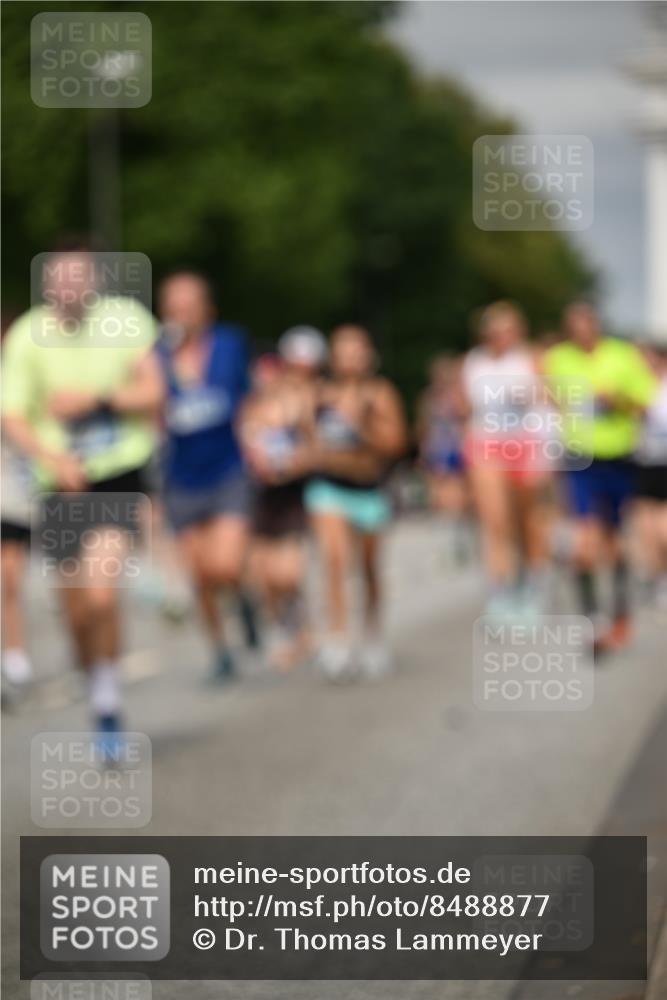 29.06.2025 - hella hamburg halbmarathon Dr. Thomas Lammeyer http://msf.ph/oto/8488877 29.06.2025 10:21:30 Kennedybrücke 1083, 1137, 1156, 1204, 1795, 2225, 2259, 2860, 2908, 3210, 3464, 3466, 3802, 3803, 4852, 5390, 5929, 5930, 5995, 6126, 6128, 6254, 6336, 6352, 6520, 6522, 6786, 7011, 7114, 7115, 7291, 7945, 8210, 8253, 8309, 8351, 8433, 8558, 8895, 9259, 9400, 9647, 9848, 10460, 10592, 10620 meine-sportfotos.de