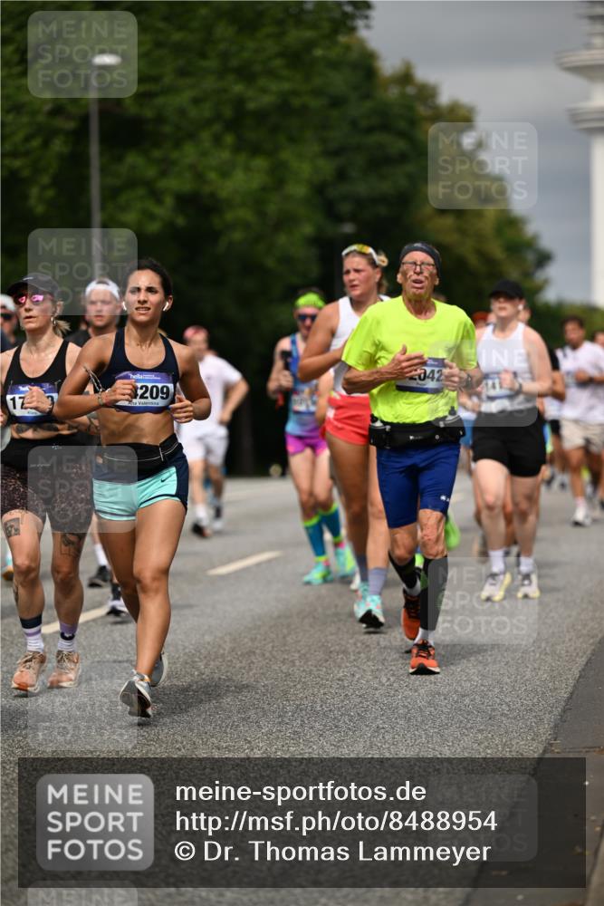29.06.2025 - hella hamburg halbmarathon Dr. Thomas Lammeyer http://msf.ph/oto/8488954 29.06.2025 10:21:31 Kennedybrücke 1083, 1137, 1156, 1204, 1795, 2225, 2259, 2860, 2908, 3210, 3464, 3466, 3802, 3803, 4852, 5390, 5929, 5930, 5995, 6126, 6128, 6254, 6336, 6352, 6520, 6522, 6786, 7011, 7115, 7291, 7945, 8210, 8253, 8309, 8351, 8433, 8558, 8895, 9259, 9400, 9647, 9848, 10460, 10592, 10620 meine-sportfotos.de