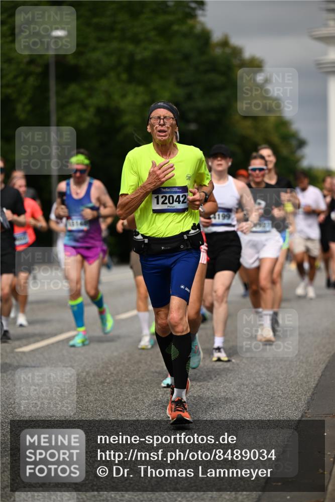 29.06.2025 - hella hamburg halbmarathon Dr. Thomas Lammeyer http://msf.ph/oto/8489034 29.06.2025 10:21:33 Kennedybrücke 1083, 1137, 1156, 1204, 1795, 2225, 2259, 2860, 2908, 3210, 3464, 3466, 3802, 3803, 4218, 4852, 5929, 5930, 5995, 6128, 6254, 6336, 6352, 6520, 6786, 7011, 7258, 7291, 7945, 8210, 8253, 8309, 8351, 8433, 8558, 8895, 9400, 9647, 9848, 10460, 10620 meine-sportfotos.de