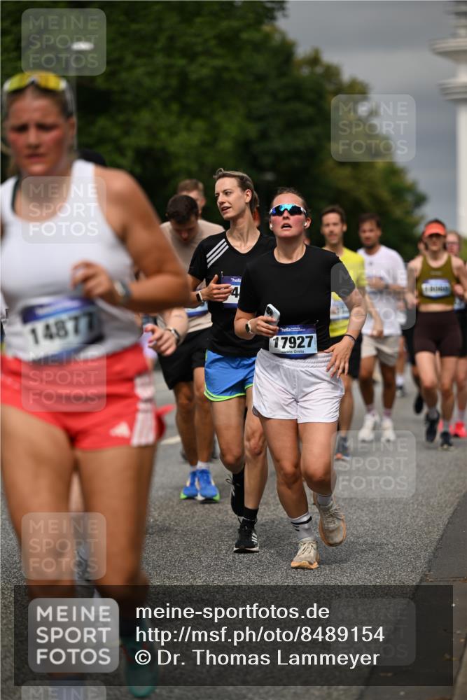 29.06.2025 - hella hamburg halbmarathon Dr. Thomas Lammeyer http://msf.ph/oto/8489154 29.06.2025 10:21:35 Kennedybrücke 1083, 1137, 1156, 1204, 1749, 1795, 2225, 2259, 2860, 2908, 3210, 3292, 3464, 3466, 3802, 3803, 4218, 4852, 5929, 5930, 5995, 6254, 6336, 6352, 6520, 6786, 7011, 7258, 7291, 7945, 8210, 8253, 8309, 8351, 8433, 8558, 9400, 9647, 9848, 10460, 10620 meine-sportfotos.de