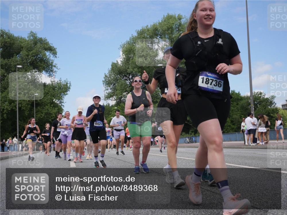 29.06.2025 - hella hamburg halbmarathon Luisa Fischer http://msf.ph/oto/8489368 29.06.2025 11:27:05 Kennedybrücke 1897, 1211, 8425, 340, 18736, 1211, 1214, 3758, 4253, 4505, 6221, 8340, 8425, 8653, 10546, 10547 meine-sportfotos.de