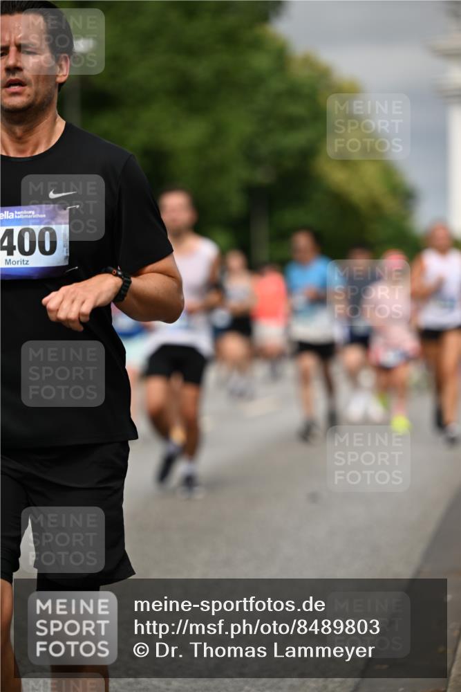 29.06.2025 - hella hamburg halbmarathon Dr. Thomas Lammeyer http://msf.ph/oto/8489803 29.06.2025 10:21:42 Kennedybrücke 1015, 1156, 1204, 1274, 1458, 1622, 1749, 1795, 2259, 2931, 3138, 3210, 3292, 3464, 3466, 3802, 3803, 4218, 4852, 5929, 5930, 6254, 6336, 6352, 6786, 7011, 7258, 7945, 8210, 8309, 8351, 8433, 8607, 9400, 9848, 10460, 10509, 10620, 10677, 11372 meine-sportfotos.de