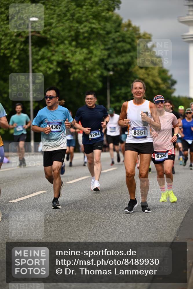 29.06.2025 - hella hamburg halbmarathon Dr. Thomas Lammeyer http://msf.ph/oto/8489930 29.06.2025 10:21:44 Kennedybrücke 1015, 1156, 1204, 1274, 1458, 1622, 1749, 1795, 2094, 2259, 2931, 3138, 3292, 3464, 3466, 3802, 3803, 4218, 4852, 5929, 5930, 6254, 6336, 6352, 6786, 7011, 7258, 7945, 8210, 8351, 8433, 8607, 9400, 9848, 10460, 10509, 10620, 10677, 11372 meine-sportfotos.de