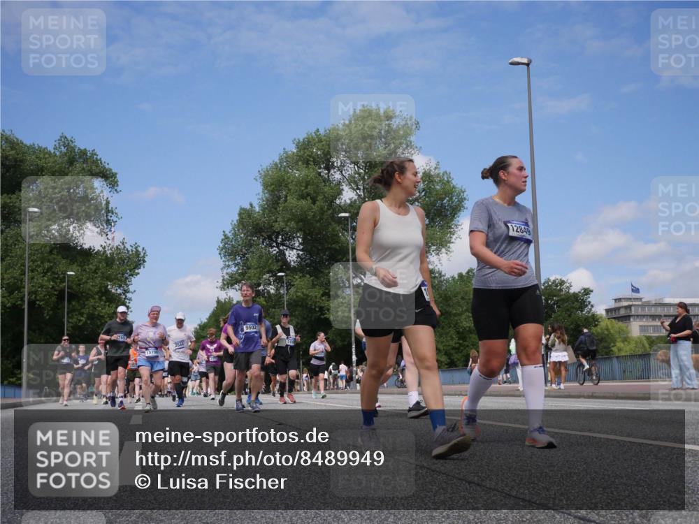 29.06.2025 - hella hamburg halbmarathon Luisa Fischer http://msf.ph/oto/8489949 29.06.2025 11:27:39 Kennedybrücke 15708, 2544, 277, 9502, 12849, 1089, 1091, 1397, 1538, 1765, 2544, 2717, 5982, 6501, 6732, 8725, 9502, 9504, 10503, 10749 meine-sportfotos.de