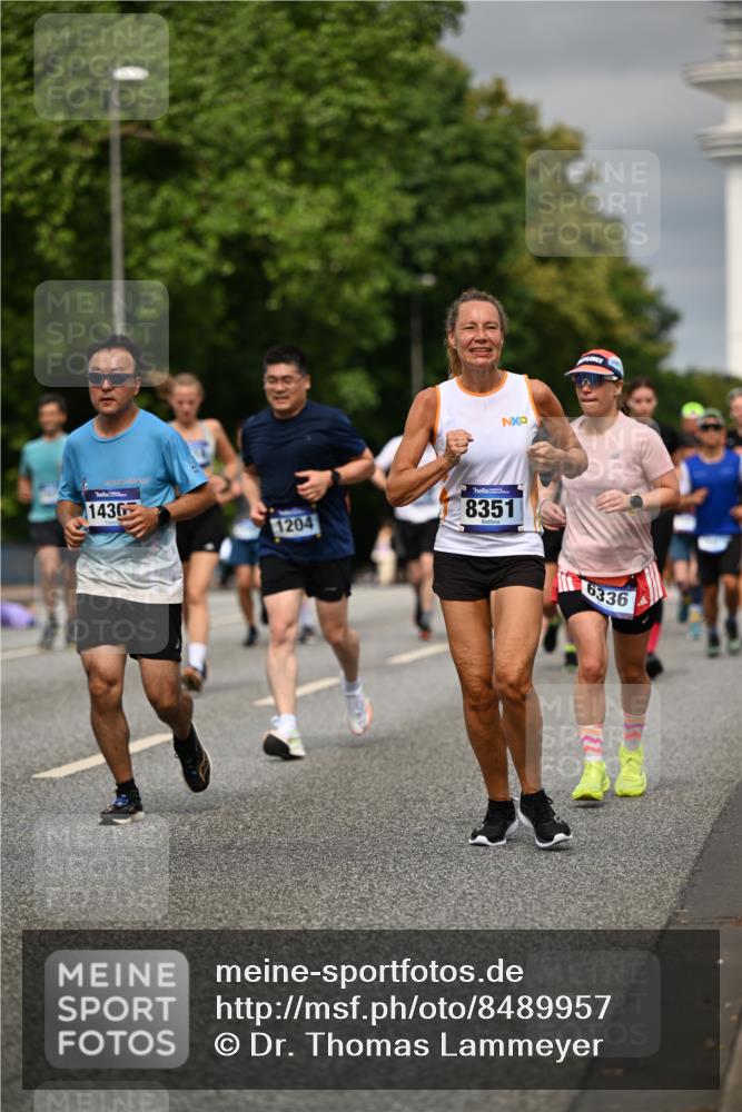 29.06.2025 - hella hamburg halbmarathon Dr. Thomas Lammeyer http://msf.ph/oto/8489957 29.06.2025 10:21:45 Kennedybrücke 1015, 1156, 1204, 1274, 1458, 1622, 1749, 1795, 2094, 2259, 2931, 3138, 3292, 3464, 3466, 3802, 3803, 4218, 4852, 5004, 5929, 5930, 6254, 6336, 6352, 7011, 7258, 7945, 8210, 8351, 8433, 8607, 9400, 9848, 10460, 10509, 10620, 10677, 11275, 11372 meine-sportfotos.de