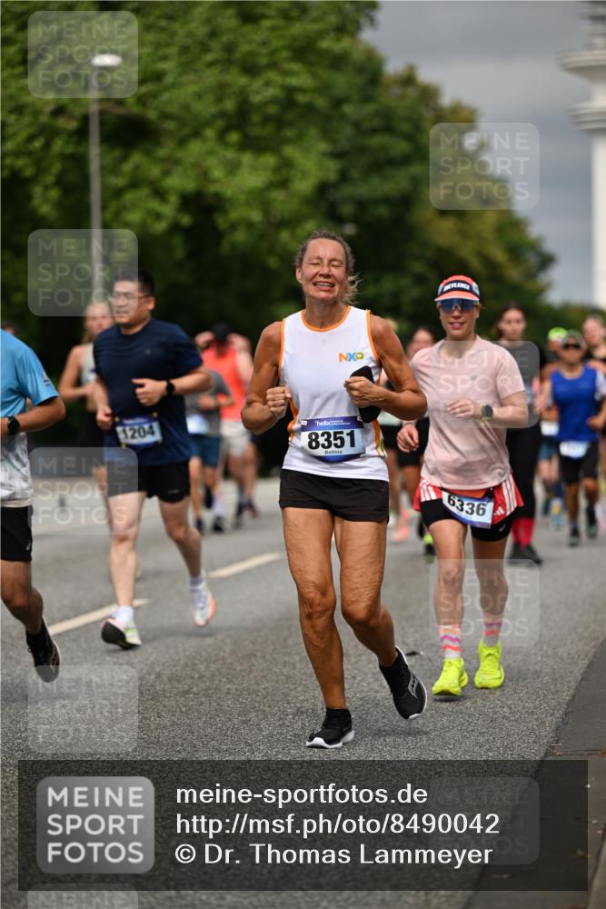 29.06.2025 - hella hamburg halbmarathon Dr. Thomas Lammeyer http://msf.ph/oto/8490042 29.06.2025 10:21:45 Kennedybrücke 1015, 1156, 1204, 1274, 1458, 1622, 1749, 1795, 2094, 2259, 2931, 3138, 3292, 3464, 3466, 3802, 3803, 4218, 4852, 5004, 5929, 5930, 6254, 6336, 6352, 7011, 7258, 7945, 8210, 8351, 8433, 8607, 9400, 9848, 10460, 10509, 10620, 10677, 11275, 11372 meine-sportfotos.de