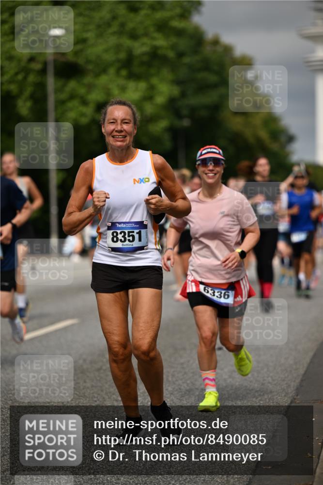 29.06.2025 - hella hamburg halbmarathon Dr. Thomas Lammeyer http://msf.ph/oto/8490085 29.06.2025 10:21:46 Kennedybrücke 1015, 1156, 1204, 1274, 1458, 1622, 1749, 1795, 2094, 2259, 2931, 3138, 3292, 3464, 3802, 3803, 4218, 4852, 5002, 5004, 5929, 5930, 6254, 6336, 6352, 7011, 7258, 7945, 8144, 8210, 8351, 8433, 8607, 9400, 9848, 10460, 10509, 10620, 10677, 11275, 11372 meine-sportfotos.de