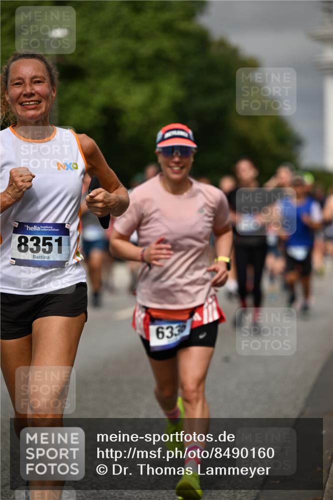 29.06.2025 - hella hamburg halbmarathon Dr. Thomas Lammeyer http://msf.ph/oto/8490160 29.06.2025 10:21:47 Kennedybrücke 1015, 1156, 1204, 1274, 1458, 1622, 1749, 1795, 2094, 2259, 2931, 3138, 3292, 3802, 3803, 4218, 4852, 5002, 5004, 5929, 5930, 6254, 6336, 6352, 7011, 7258, 7945, 8144, 8210, 8351, 8433, 8607, 9400, 9848, 10460, 10509, 10620, 10677, 11275, 11372 meine-sportfotos.de