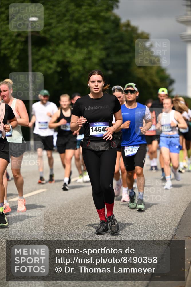 29.06.2025 - hella hamburg halbmarathon Dr. Thomas Lammeyer http://msf.ph/oto/8490358 29.06.2025 10:21:50 Kennedybrücke 1015, 1156, 1204, 1274, 1458, 1554, 1622, 1749, 1795, 2094, 2147, 2259, 2548, 2931, 3138, 3292, 4218, 4852, 5002, 5004, 5294, 5930, 6254, 6336, 6352, 7011, 7094, 7258, 7641, 8144, 8210, 8351, 8433, 8607, 9400, 9798, 9848, 10460, 10509, 10620, 10677, 11275, 11372 meine-sportfotos.de