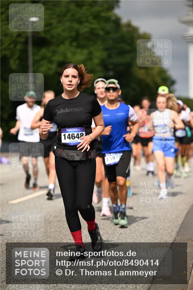 29.06.2025 - hella hamburg halbmarathon Dr. Thomas Lammeyer http://msf.ph/oto/8490414 29.06.2025 10:21:50 Kennedybrücke 1015, 1156, 1204, 1274, 1458, 1554, 1622, 1749, 1795, 2094, 2147, 2259, 2548, 2931, 3138, 3292, 4218, 4852, 5002, 5004, 5294, 5930, 6254, 6336, 6352, 7011, 7094, 7258, 7641, 8144, 8210, 8351, 8433, 8607, 9400, 9798, 9848, 10460, 10509, 10620, 10677, 11275, 11372 meine-sportfotos.de