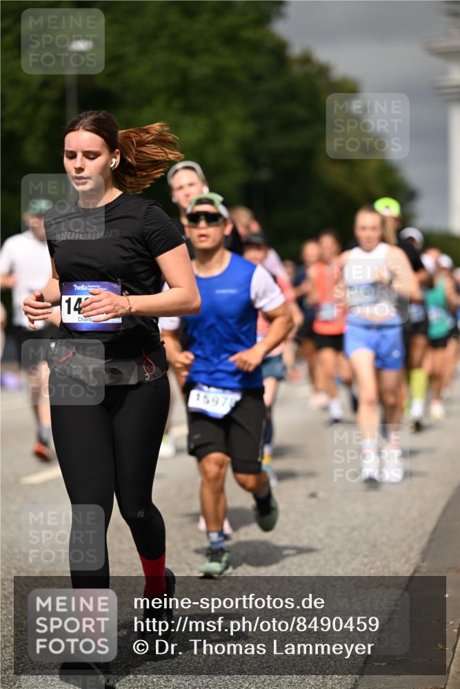 29.06.2025 - hella hamburg halbmarathon Dr. Thomas Lammeyer http://msf.ph/oto/8490459 29.06.2025 10:21:51 Kennedybrücke 1015, 1156, 1204, 1274, 1458, 1554, 1622, 1749, 1795, 2094, 2147, 2259, 2548, 2931, 3138, 3292, 4218, 4852, 5002, 5004, 5294, 6254, 6336, 6352, 7011, 7094, 7258, 7641, 8144, 8351, 8433, 8607, 9400, 9798, 9848, 10460, 10509, 10677, 11275, 11372 meine-sportfotos.de