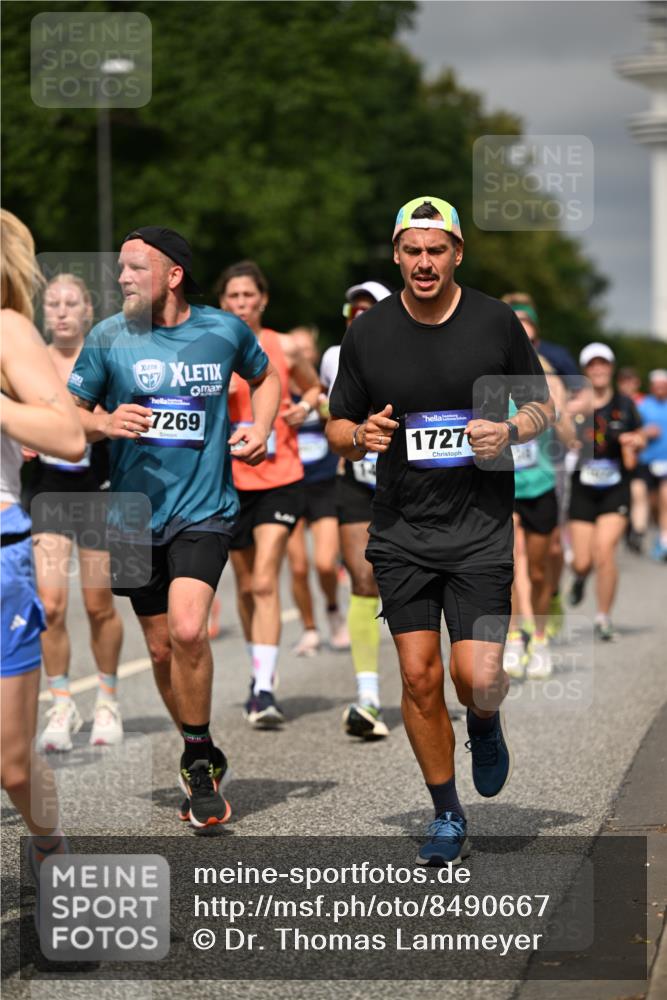 29.06.2025 - hella hamburg halbmarathon Dr. Thomas Lammeyer http://msf.ph/oto/8490667 29.06.2025 10:21:53 Kennedybrücke 1015, 1156, 1204, 1274, 1458, 1554, 1622, 1641, 1749, 1795, 2094, 2147, 2259, 2548, 2931, 3138, 3292, 4218, 4804, 5002, 5004, 5294, 6254, 6336, 7011, 7094, 7258, 7641, 8144, 8351, 8607, 9400, 9798, 10509, 10677, 11275, 11372 meine-sportfotos.de