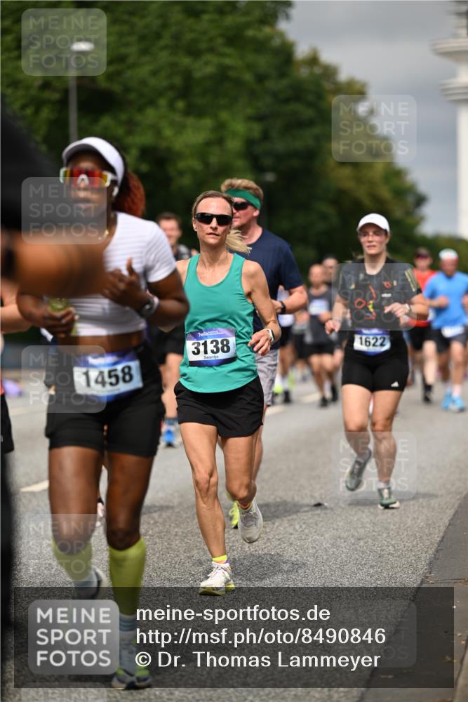 29.06.2025 - hella hamburg halbmarathon Dr. Thomas Lammeyer http://msf.ph/oto/8490846 29.06.2025 10:21:56 Kennedybrücke 1015, 1156, 1204, 1274, 1458, 1554, 1622, 1641, 1749, 1982, 2094, 2147, 2259, 2548, 2931, 3138, 3292, 3977, 4218, 4804, 5002, 5004, 5023, 5294, 6254, 6336, 7094, 7258, 7641, 8144, 8351, 8607, 9798, 10332, 10509, 10677, 11275, 11372 meine-sportfotos.de